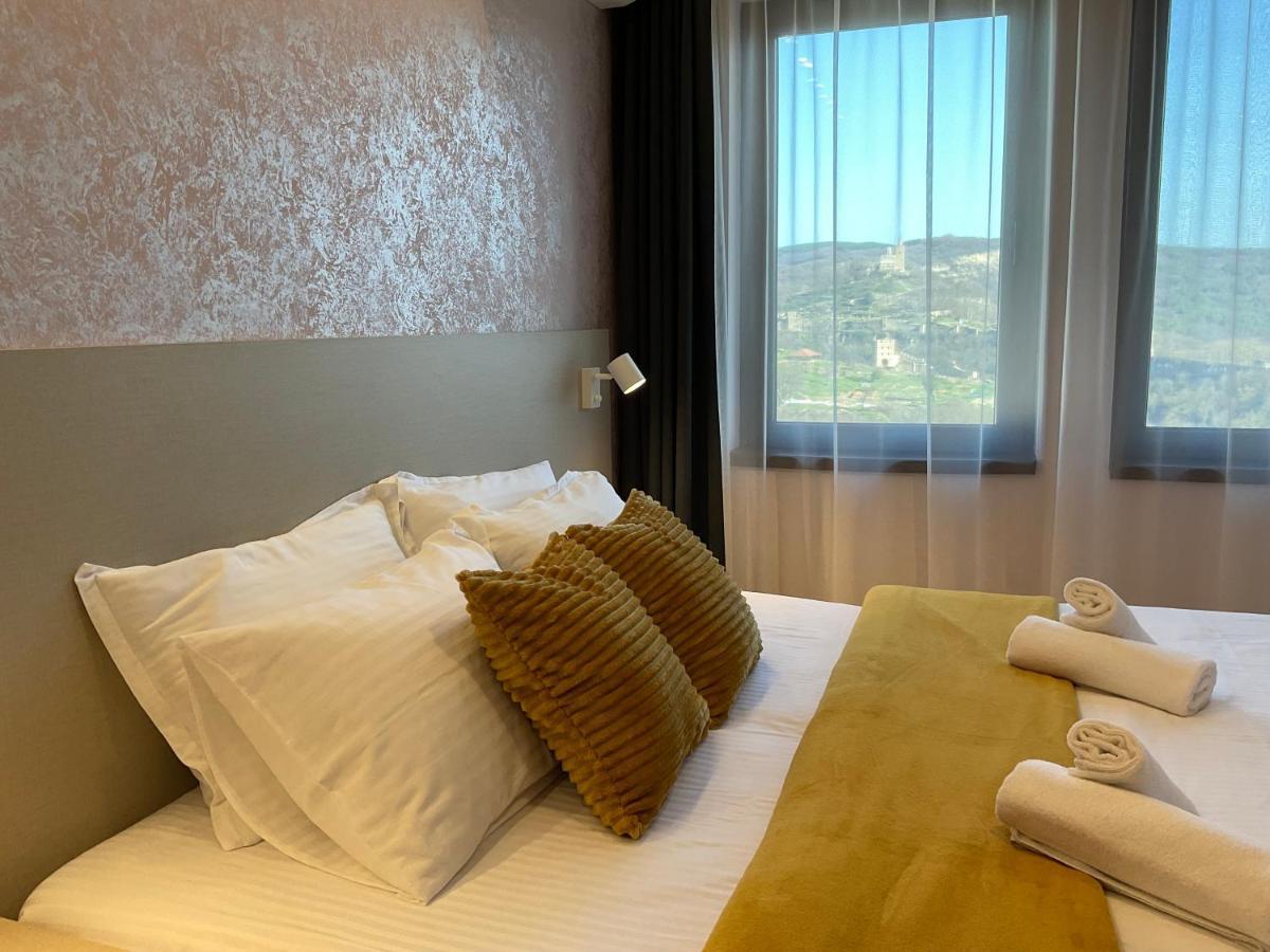 Guest Rooms Tsarevets Велико-Тирново Екстер'єр фото